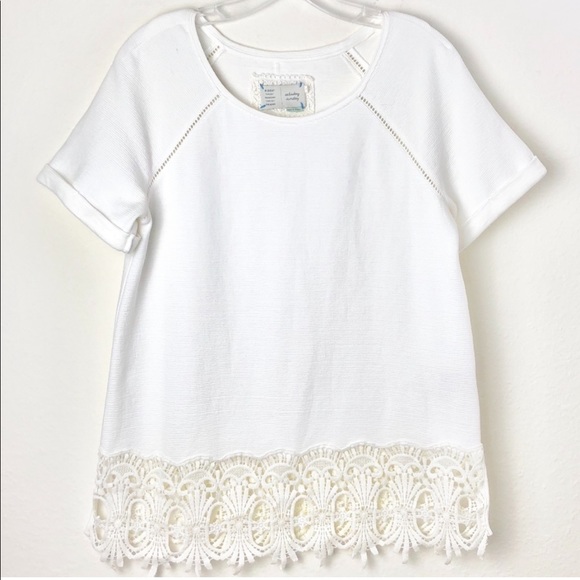 Anthropologie - Saturday Sunday Lace Trimmed White Short Sleeve Top - Picture 2 of 8